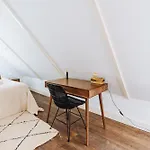 Staal House *