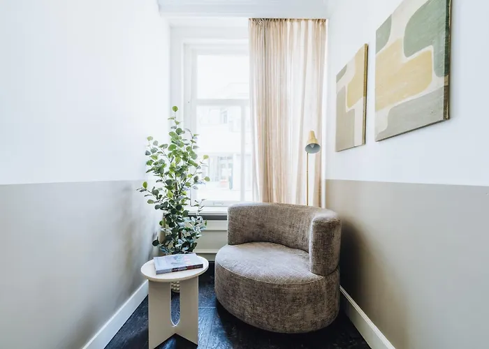 Apartament Staal House *