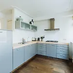 Staal House Apartment *